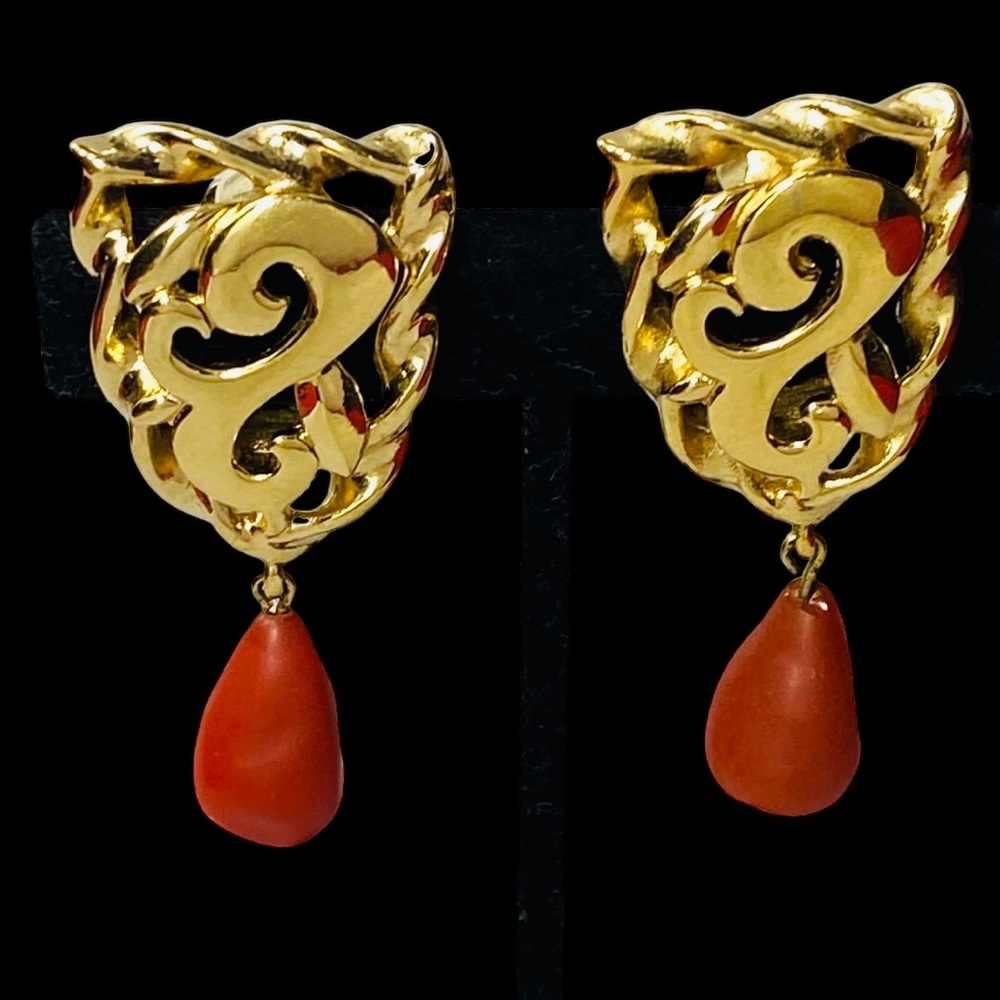 Givenchy couture earring gold plated swirl dangle clip abstract vintage fashion